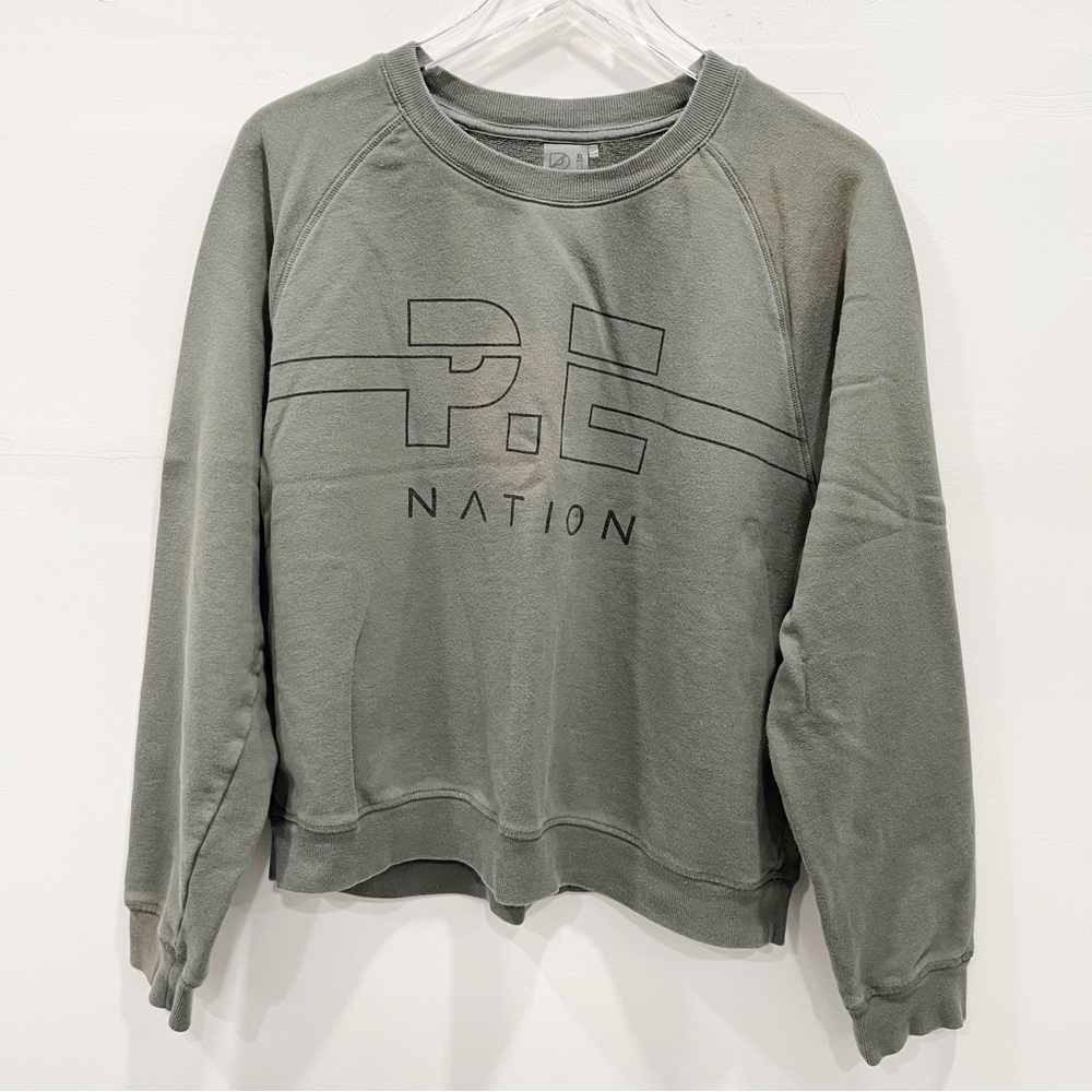 P.E Nation Swingman Raglan Logo Pullover Sweatshirt in Green XL